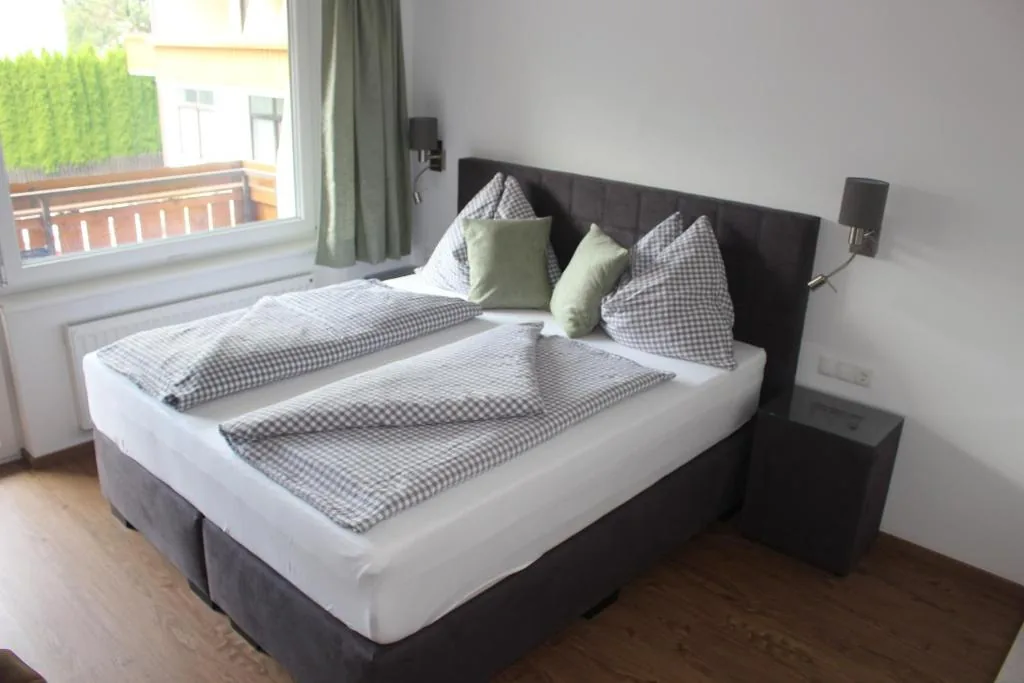 Elisa 4 – Schlafbereich im kompakten Apartment